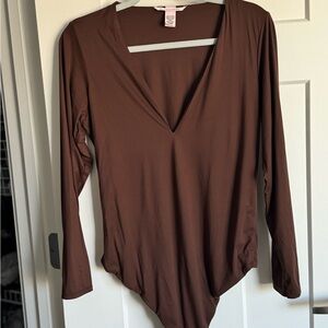 Victoria’s Secret Long Sleeve Bodysuit Bundle Black & Brown (2)